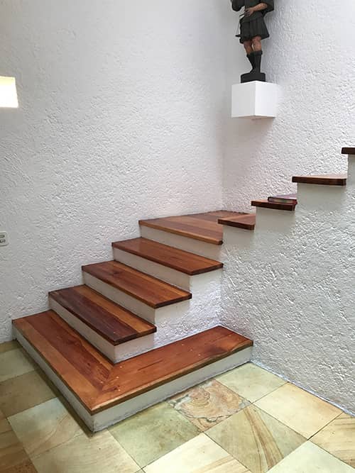 escaleras de madera casa Gilardi Barragán