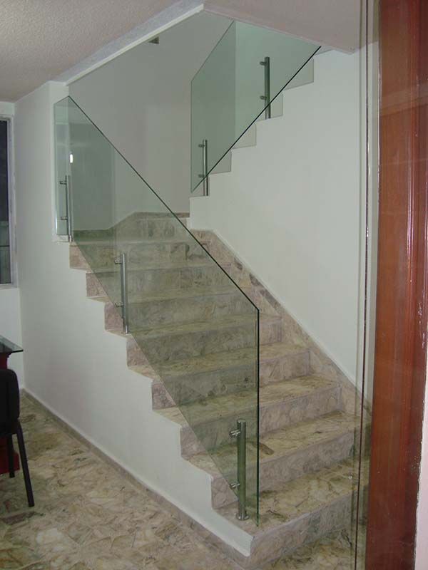 diseños de barandillas para escaleras de vidrio modernos contemporáneos